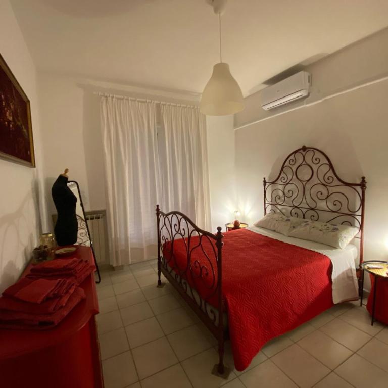 Casa Rosso Melograno - Appartamento Deluxe con 2 Camere da Letto e Balcone - 4
