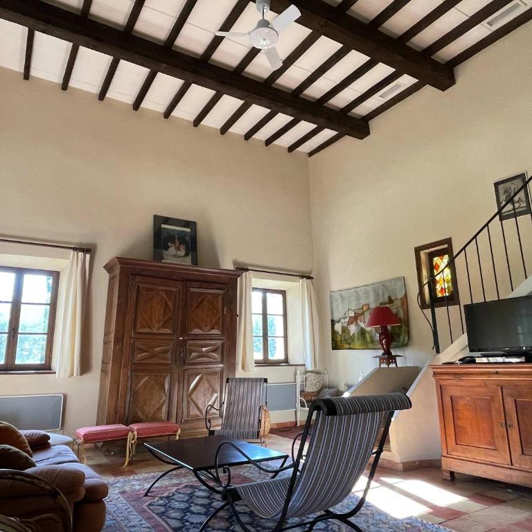 Villa La Familliale, piscine avec vue imprenable sur Gordes - Villa - 24
