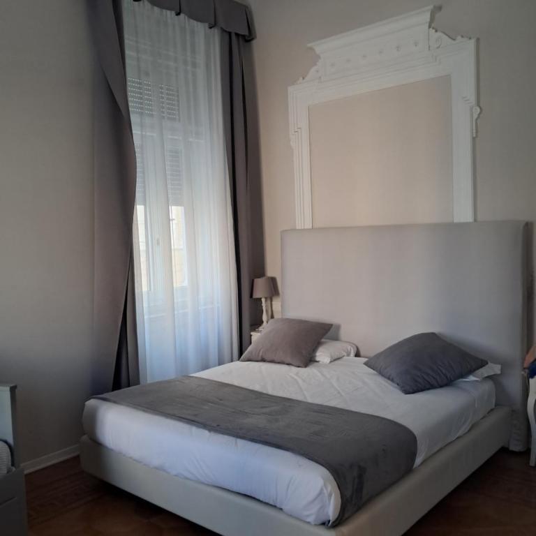 Ponterosso Suite - Junior Suite with Canal View - 6