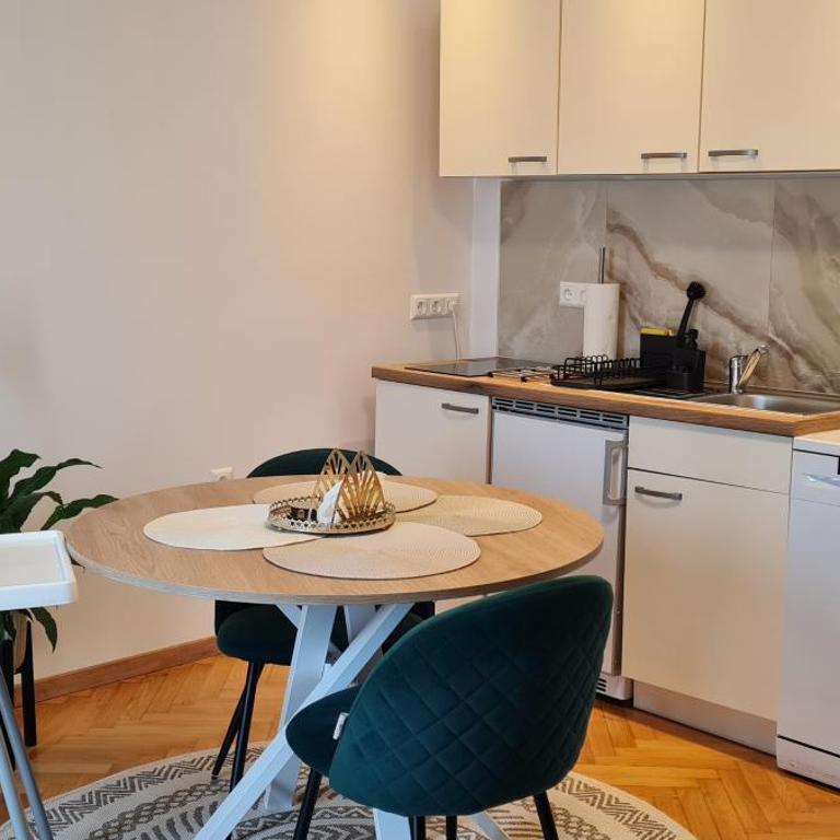 aNNa s Cozy Home with Private Forest, Canopy Terrace & Parking, near Red Bull Ring - Apartment mit 1 Schlafzimmer - 20
