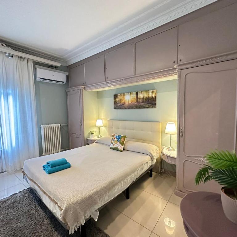 Alojamiento Granvi - Habitación Doble con balcón - 3