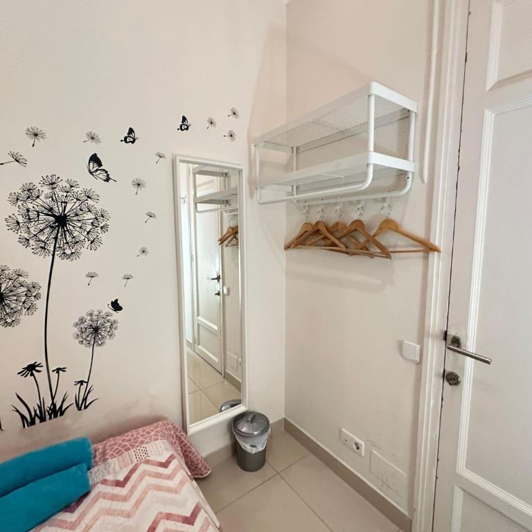 Alojamiento Granvi - Habitación Individual con baño compartido - 5
