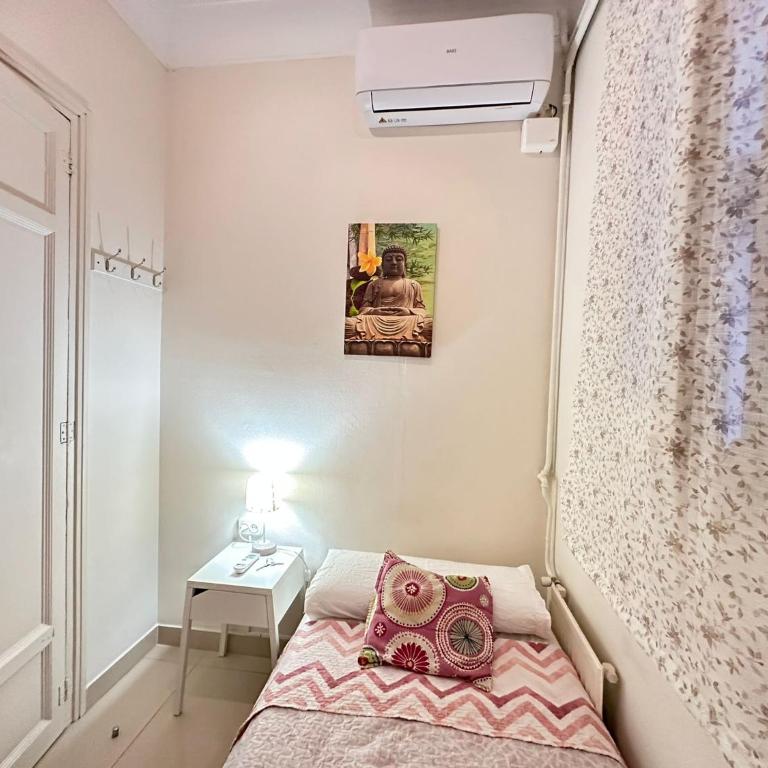 Alojamiento Granvi - Habitación Individual con baño compartido - 1
