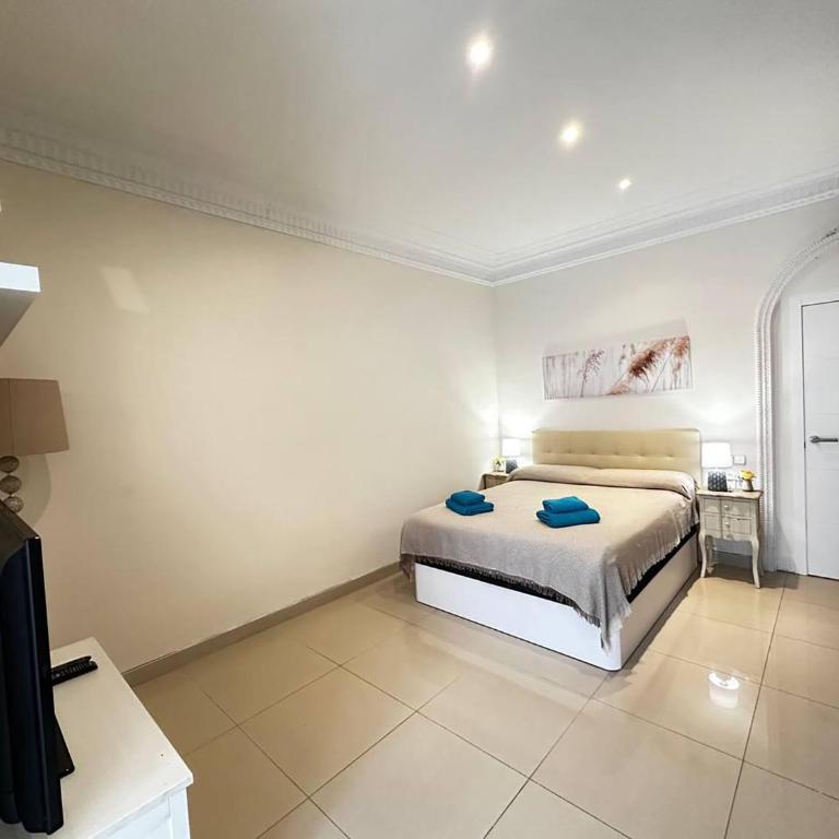 Alojamiento Granvi - Habitación Doble con baño compartido - 1