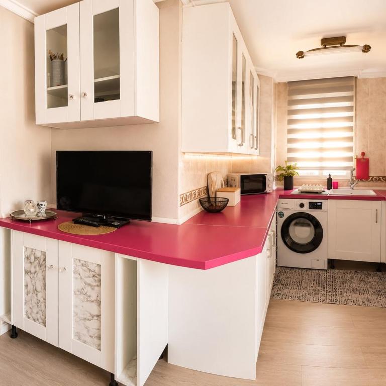 Apartamento con piscina, wi-fi, balcon a solo 2 minutos de la playa - One-Bedroom Loft Apartment with One Queen Bed - 12