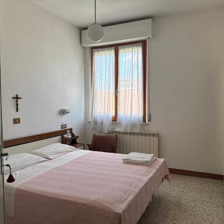 Albergo Villa Andreucci - Camera Economy Matrimoniale/Doppia con Letti Singoli - 4