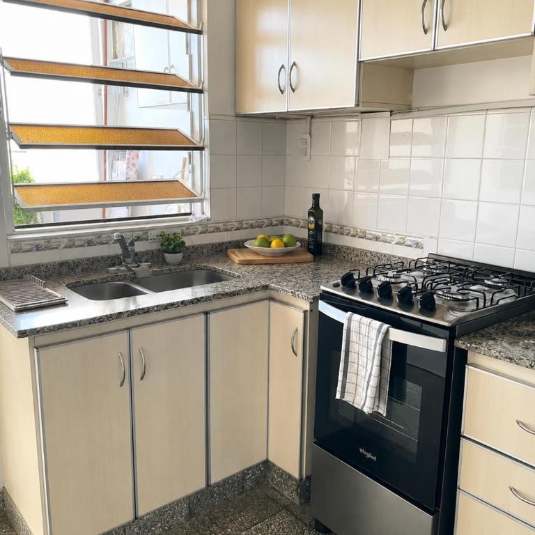 Lindo Departamento Centro San Nicolás Con Cochera - Apartamento de 2 dormitorios - 14