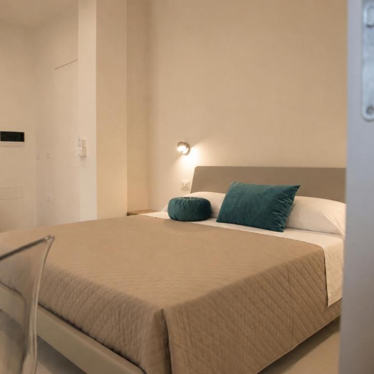 Atrabia Rooms - Camera Matrimoniale con Bagno Privato - 3