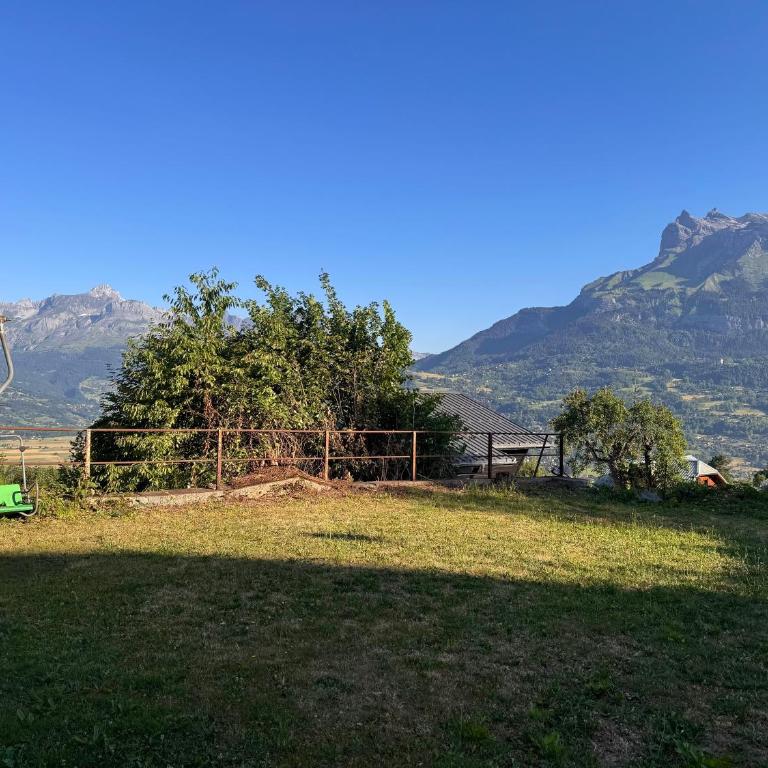 Cosy, Jardin & Montagne Proche TMB - Studio avec Vue sur Jardin - 7