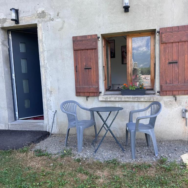 Cosy, Jardin & Montagne Proche TMB - Studio avec Vue sur Jardin - 8