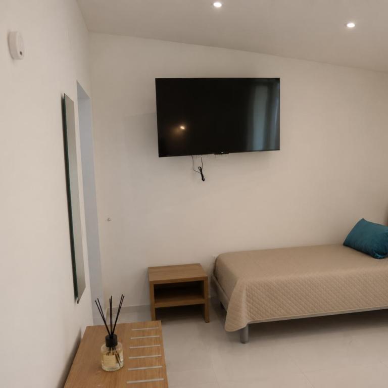 Atrabia Rooms - Camera Tripla con Bagno Privato - 3