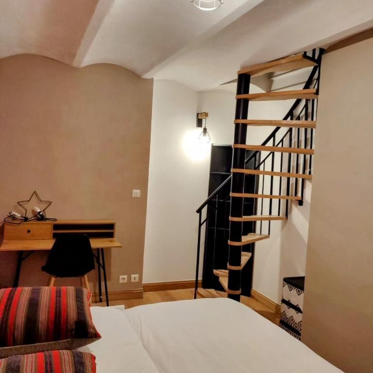 Nice Plein Centre Cosy 2 pièces - Appartement - 10