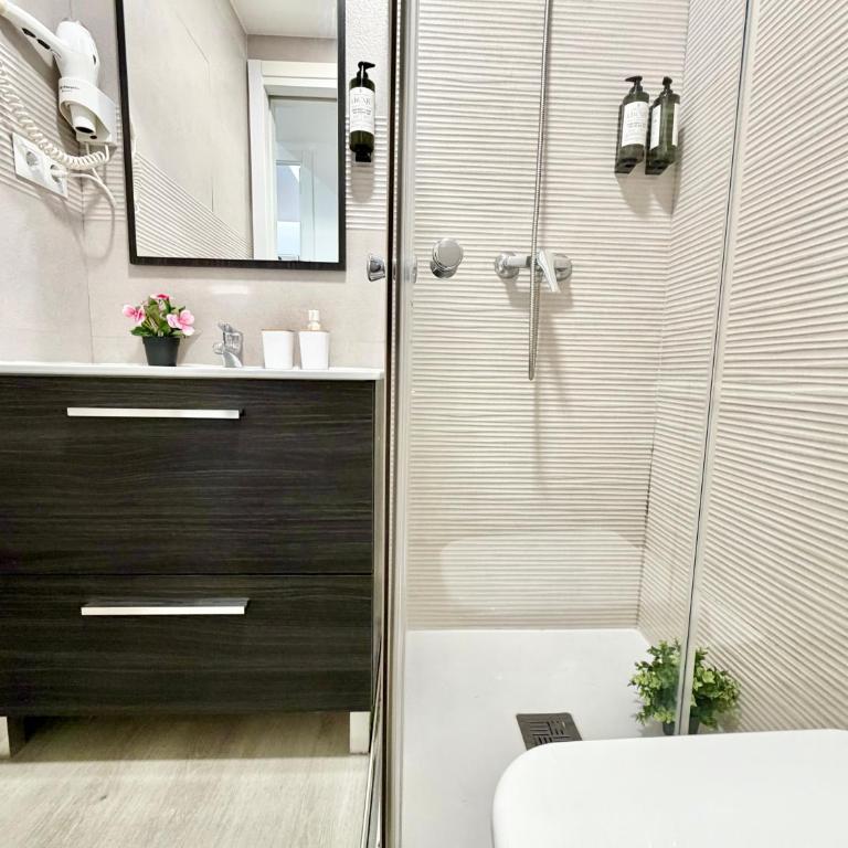 Premium Apartment Heart of the City by TuriVida - Apartment mit 2 Schlafzimmern - 6