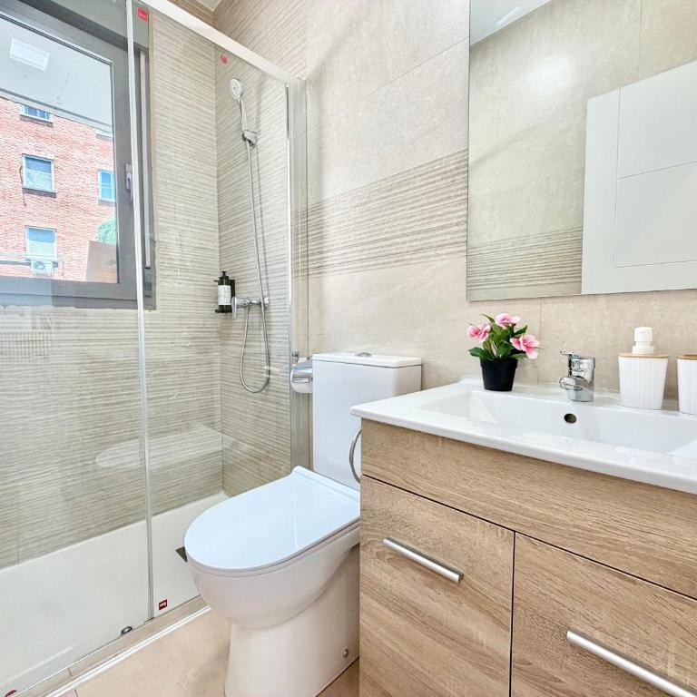 Premium 7 Bdr Villa Terrace & Parking by TuriVida - Apartamento - 8