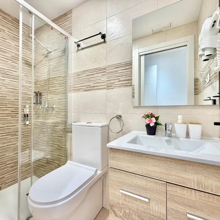 Premium 7 Bdr Villa Terrace & Parking by TuriVida - Apartamento - 17