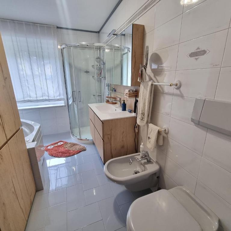 Residence Le Rose - Appartamento Familiare con 2 Camere da Letto - 4