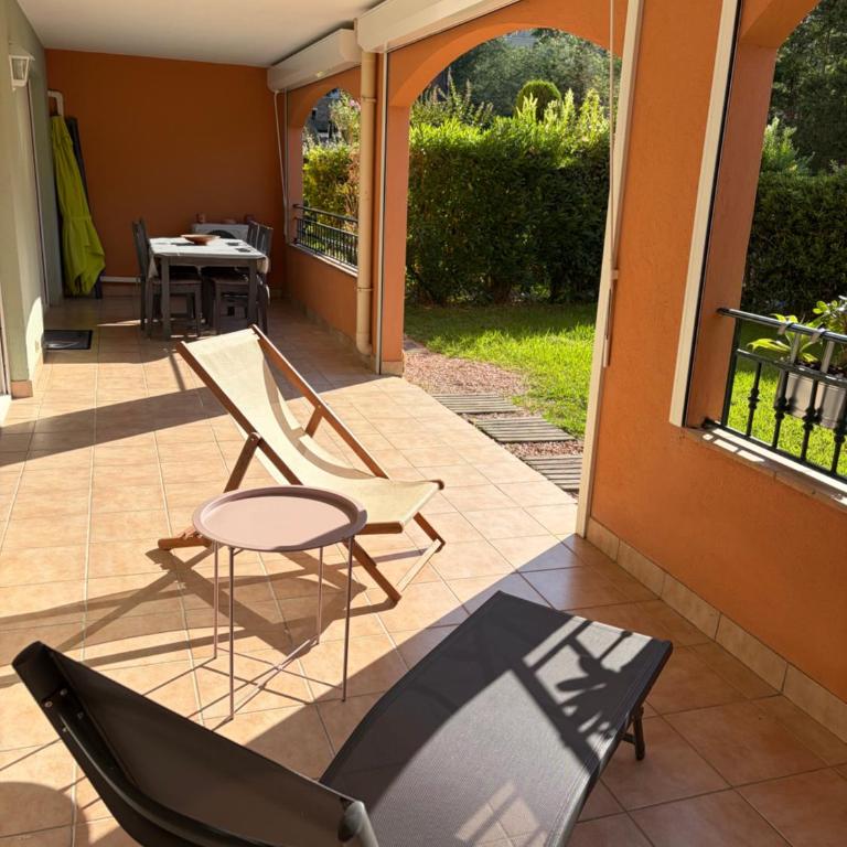 Appartement provençal avec jardin, piscines & tennis - Three-Bedroom Apartment - 3