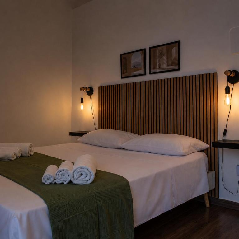 Zurria Rooms - Double Room with Private Bathroom - 1