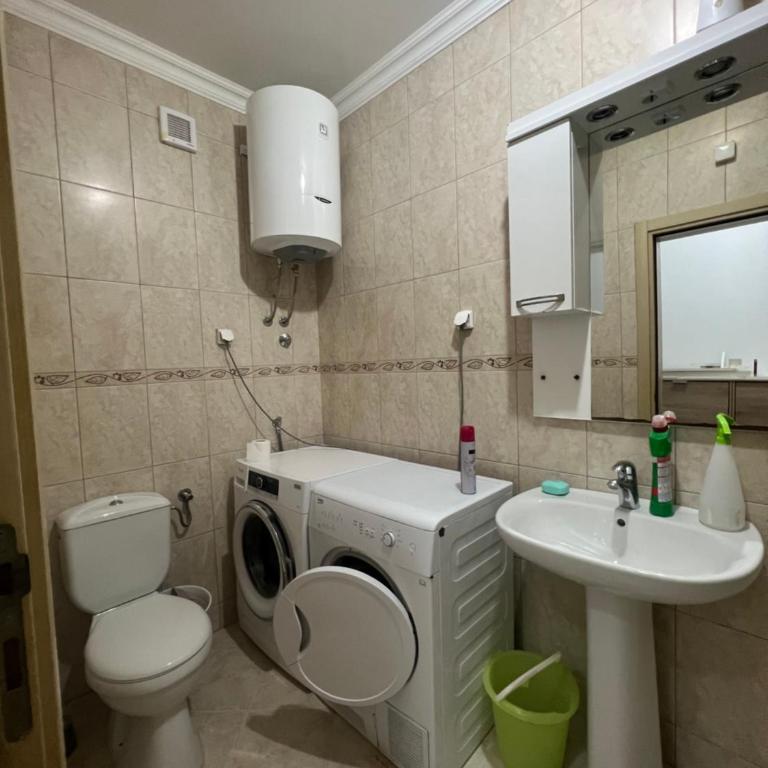 Sunny Bay Apartments - Two-Bedroom Deluxe Apartment with Balcony - 6