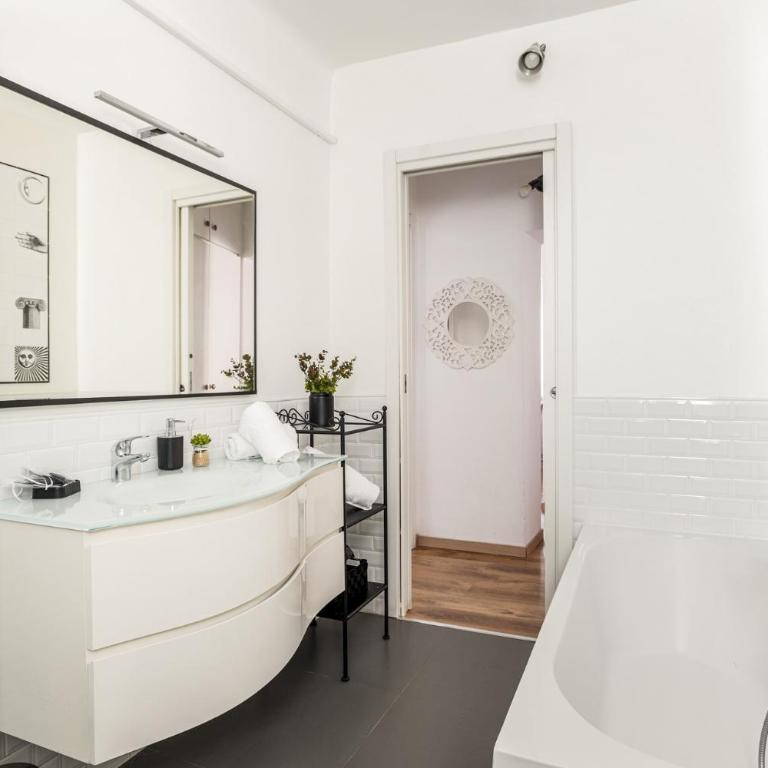 Elegant Apartment in Paolo Sarpi - Milano Center - One-Bedroom Apartment - 39