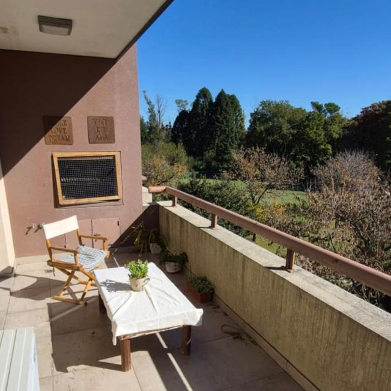 Espectacular Departamento frente al lago - One-Bedroom Apartment - 2