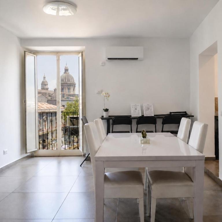 Zurria Rooms - Double Room with Private Bathroom - 5