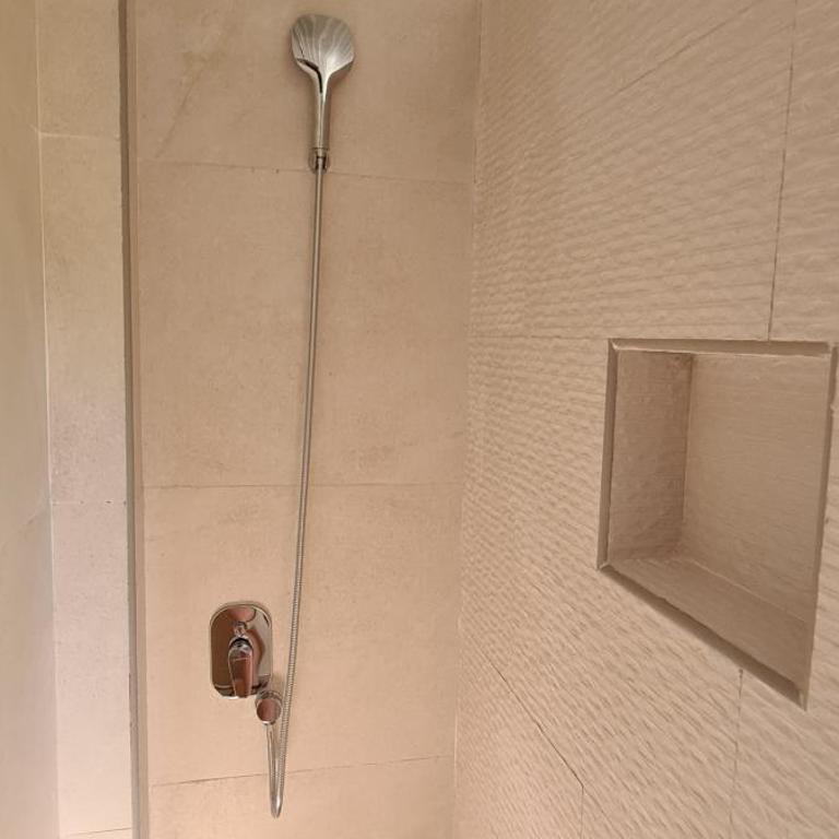 Guest House Andrea - Twin Room with Private External Bathroom - 8