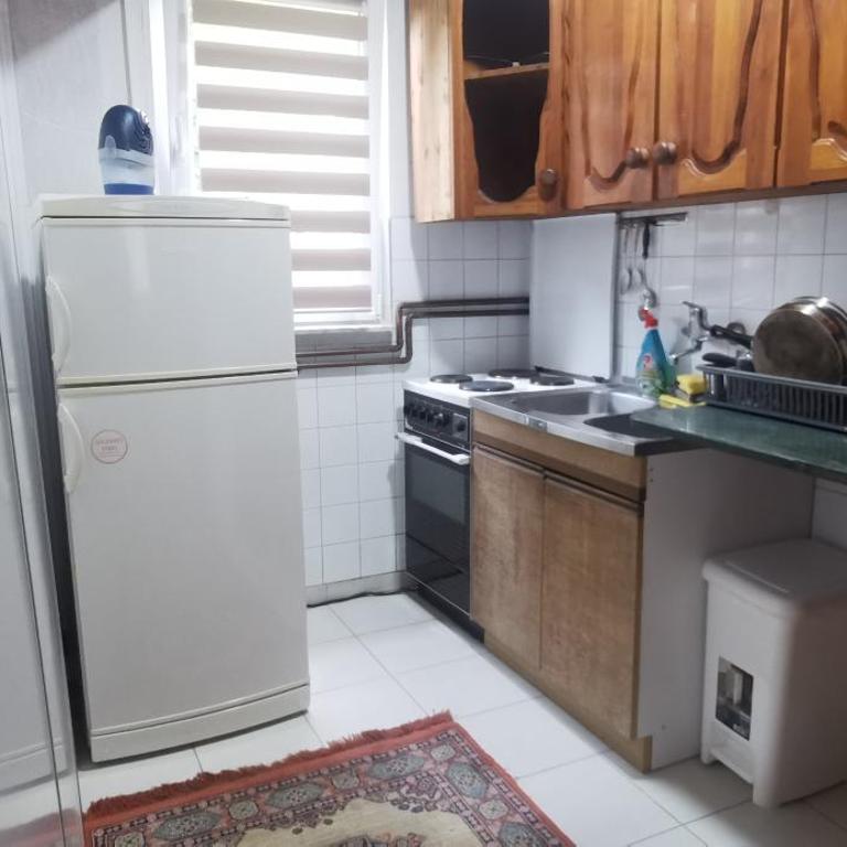 2 BDR Family Apartment In Sarajevo - Free Parking - Deluks Apartman sa 2 Spavaće Sobe - 9