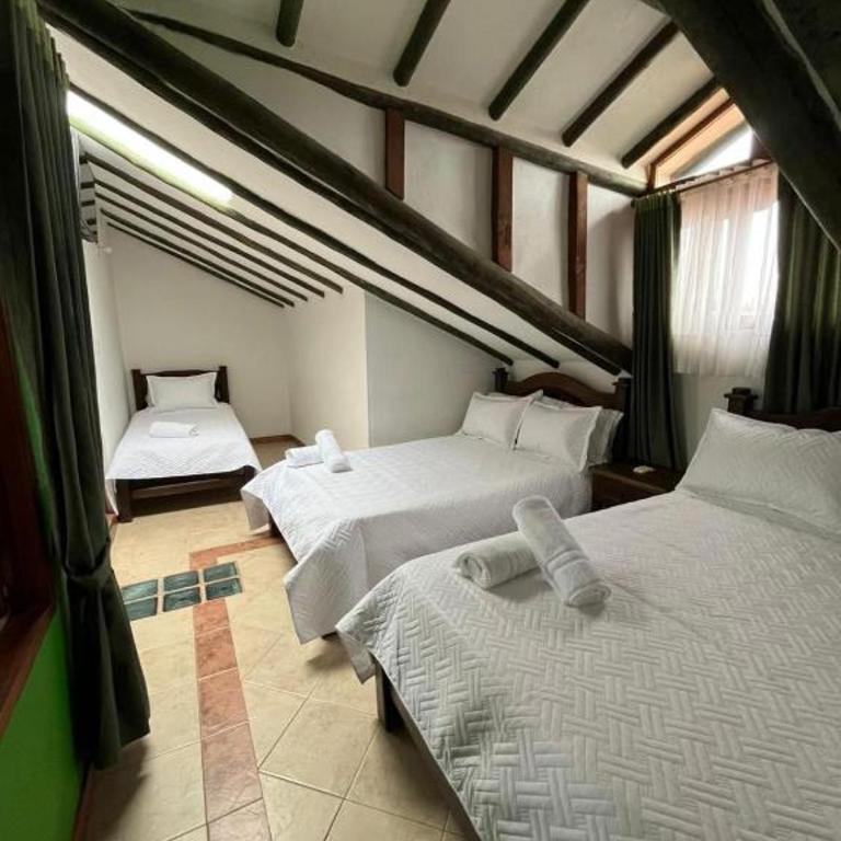 Aparta hotel Villa Cemandy - Habitación Familiar Estándar - 7