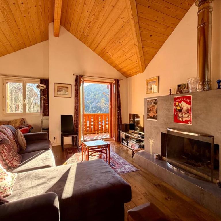 Chalet charmant et lumineux à Briançon - Appartement - 1