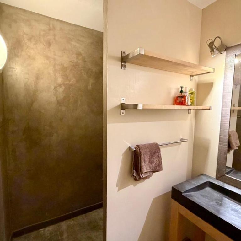 Chalet charmant et lumineux à Briançon - Appartement - 13