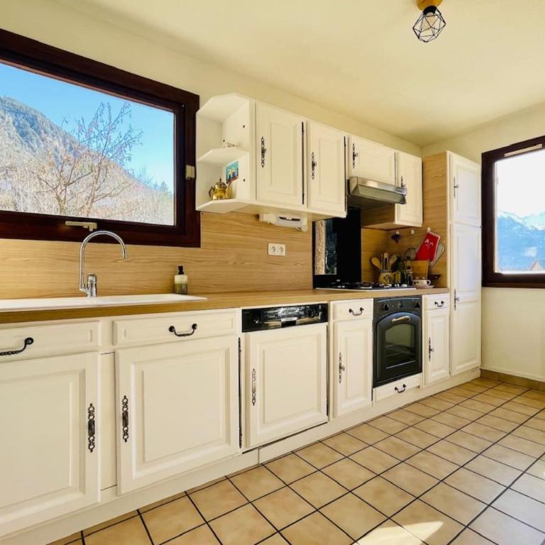 Pretty F4 house with loggia in Briançon - Maison de Vacances - 5
