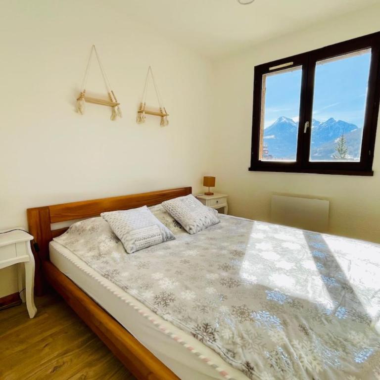 Pretty F4 house with loggia in Briançon - Maison de Vacances - 9