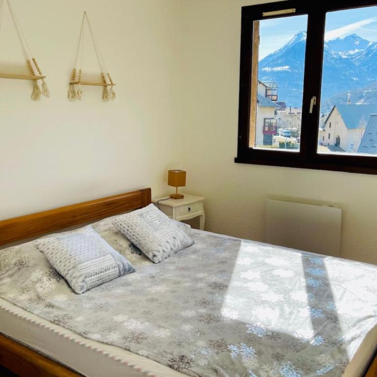 Pretty F4 house with loggia in Briançon - Maison de Vacances - 11