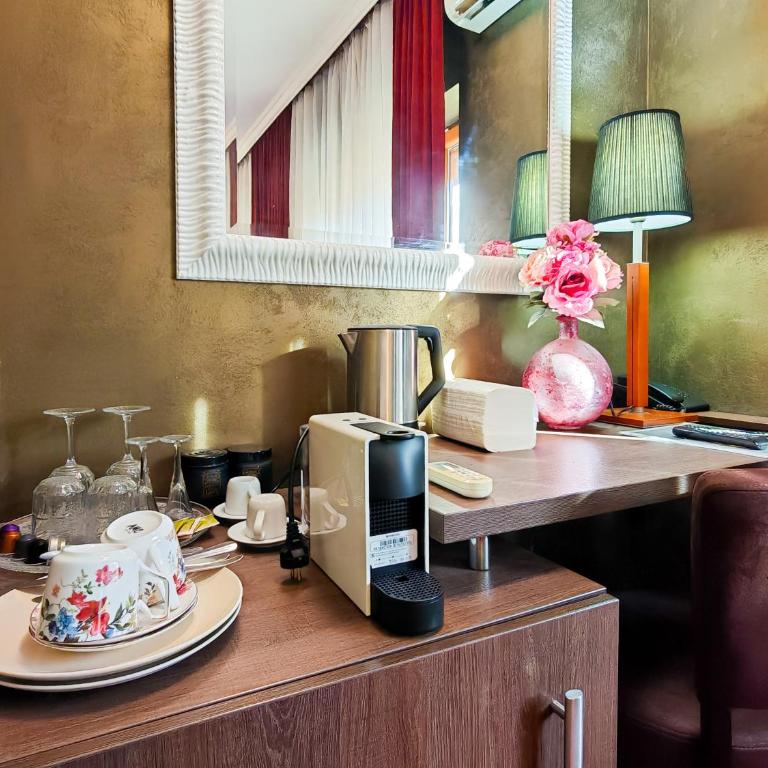 DivaLux New Studio A Boutique Hotel with AC and WiFi - One-Bedroom Apartment - 3