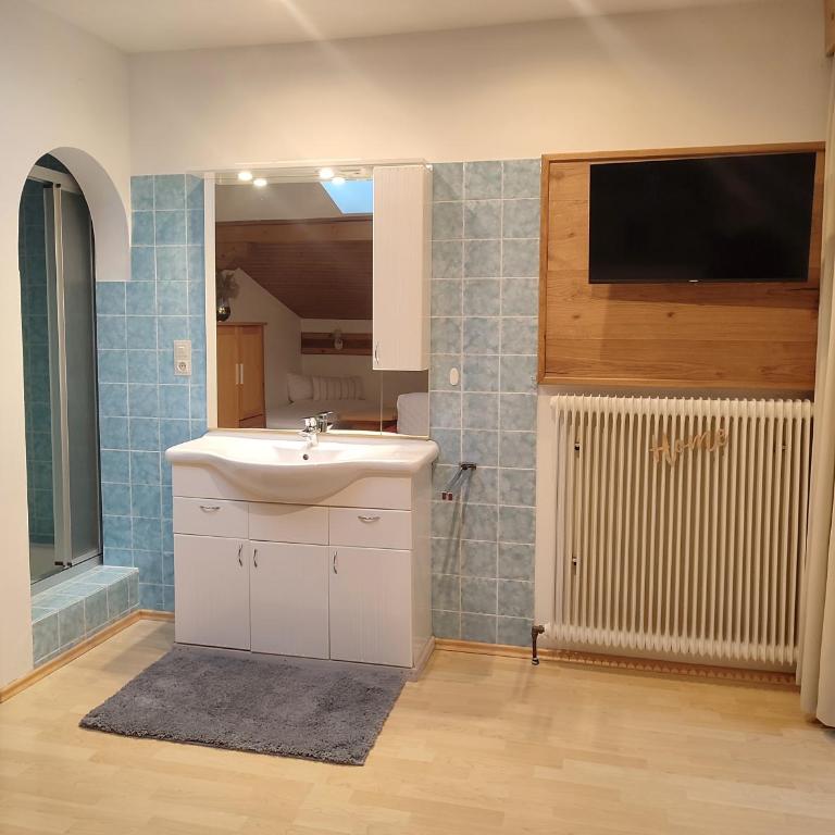 Haus Enzian - Apartment mit 3 Schlafzimmern und Balkon - 15