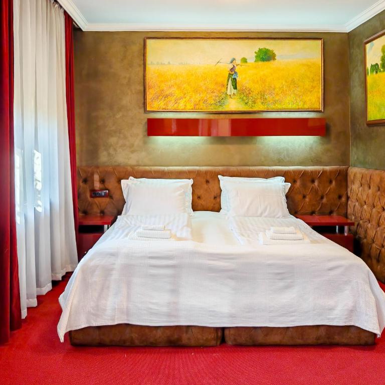 DivaLux New Studio A Boutique Hotel with AC and WiFi - One-Bedroom Apartment - 1