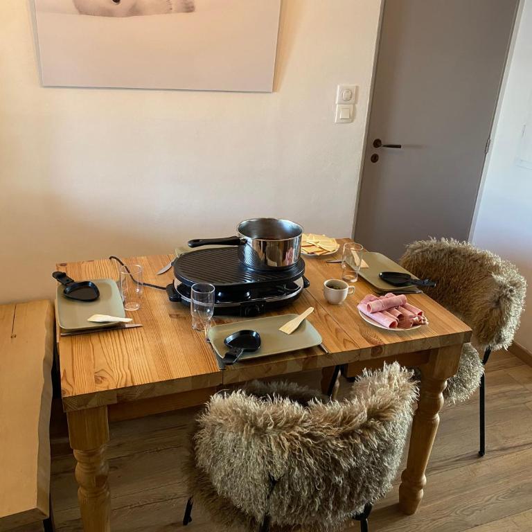 Alpe d'Huez 6 personnes 2 SDE avec draps, serviettes de toilette et Wifi - Appartement 2 Chambres - 6