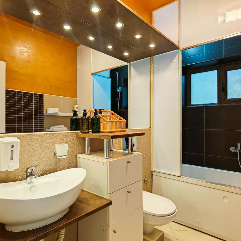DivaLux New Suite D Boutique Hotel with AC and Wi-Fi - Appartement 2 Chambres - 5