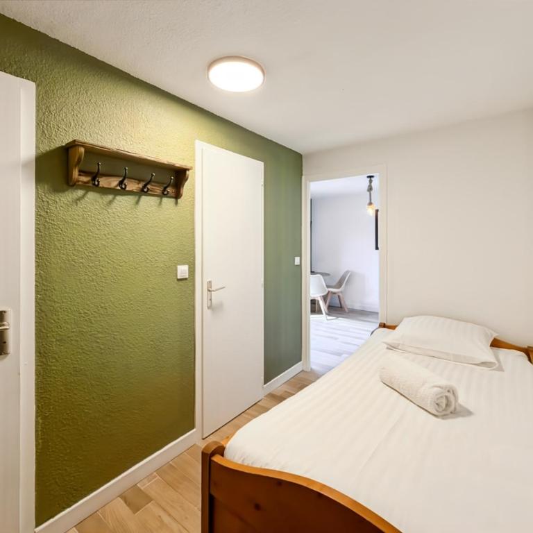Studio cosy 3 personnes au pied des télécabines - Studio - Vue sur Montagne - 6