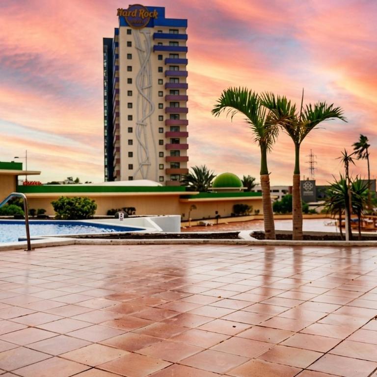 Skyline View Apartment - FREE PRIVATE Parking Including & Guest BONUS - Appartement 1 Chambre - 30
