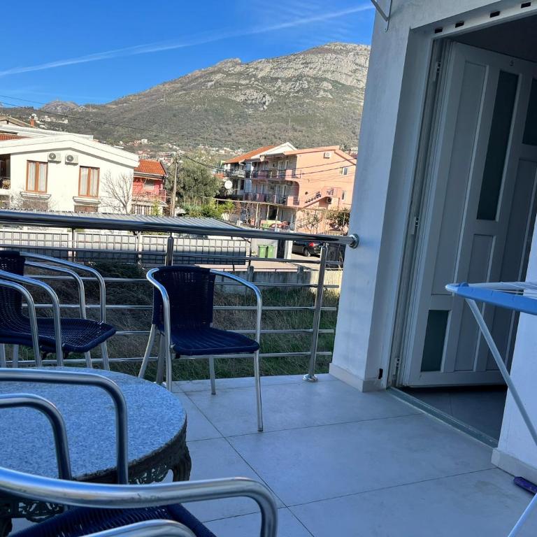 Haus am Eck - One-Bedroom Apartment with Balcony - 2