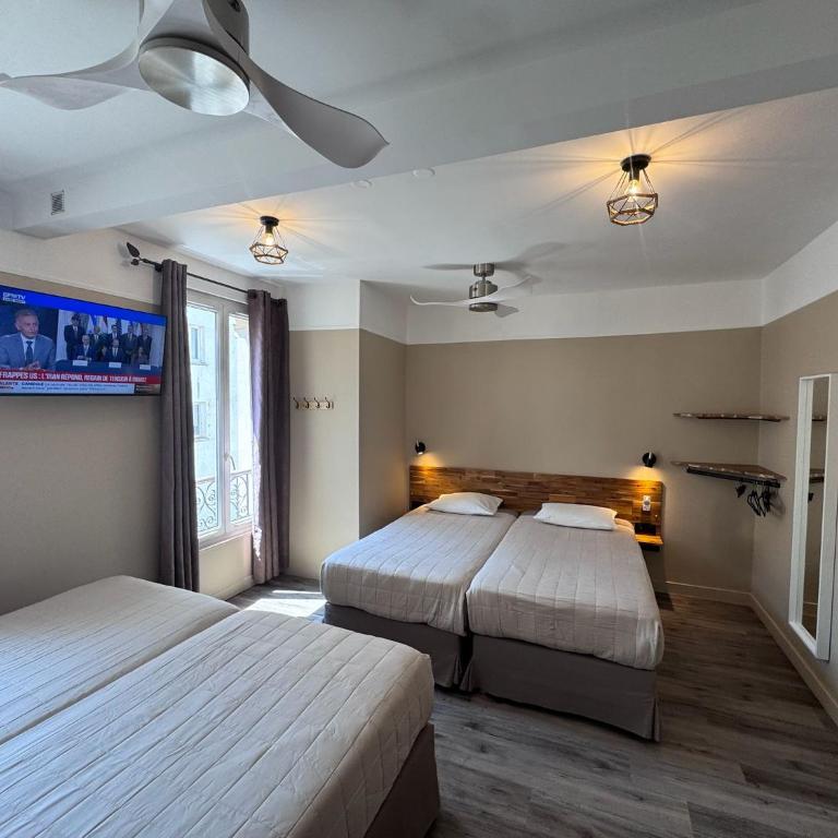 Angleterre Hotel - Chambre Quadruple - 8