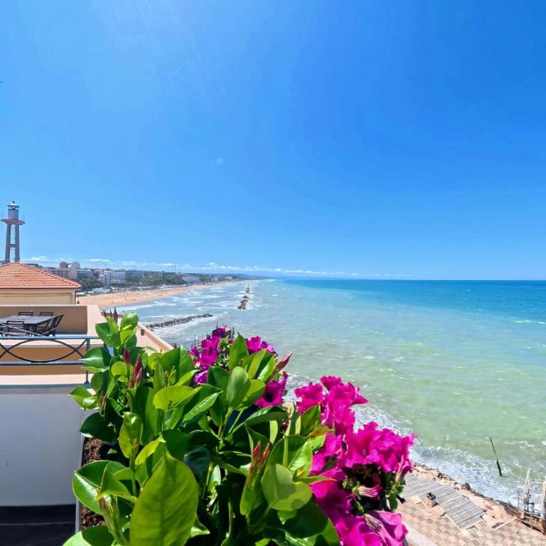 Tornola Luxury Rooms - Camera Deluxe Matrimoniale con Vista Mare - 1