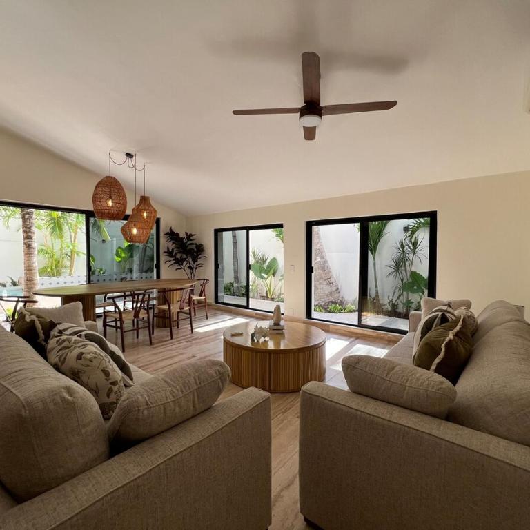 Boutique Private Villa in Hotel Zone - Pool & Outdoor Living - Villa 2 Chambres - 32