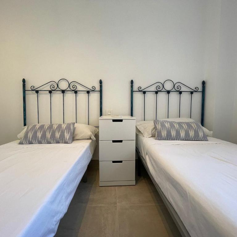 PISO EN PLAZA DE ESPAÑA Y PLAYA DE LA COLONIA - Apartamento - 11