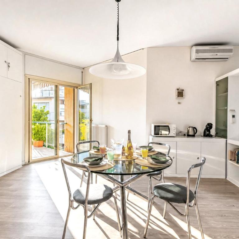 Casa Emma With Sea Glimpse Terrace - Happy Rentals - Appartement - Rez-de-Chaussée - 10