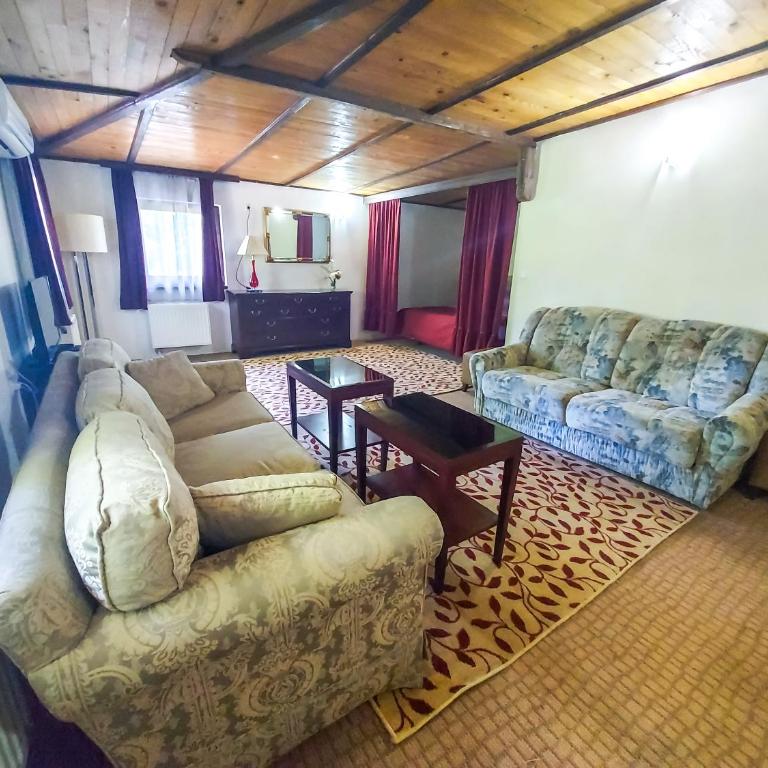Hotel Rimski Most - Standardna Dvokrevetna Soba sa Bračnim Krevetom - 5