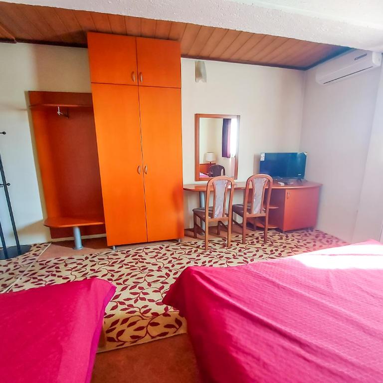 Hotel Rimski Most - Trokrevetna Soba - 10