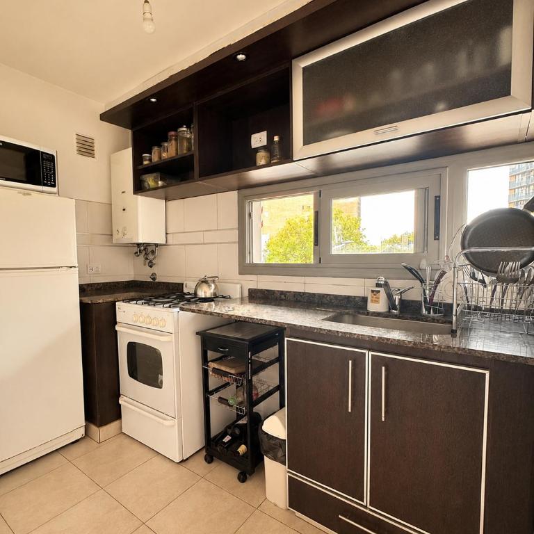 Departamento Plaza España con balcón - One-Bedroom Apartment - 6
